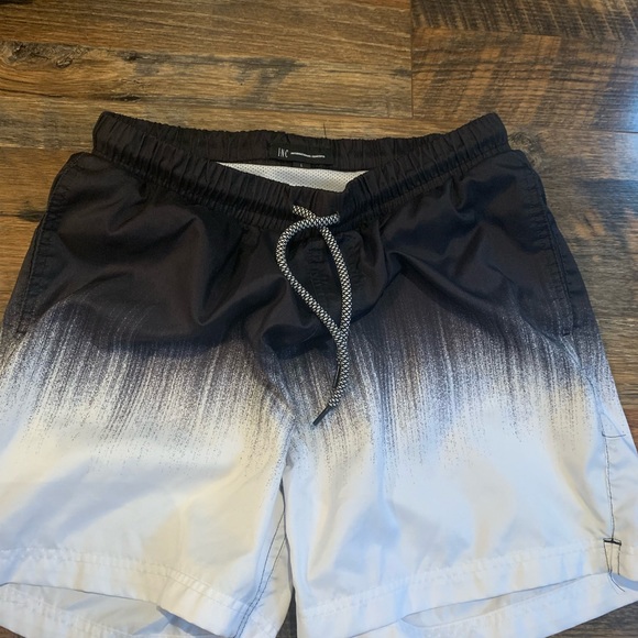 Worn 2x - Picture 2 of 2